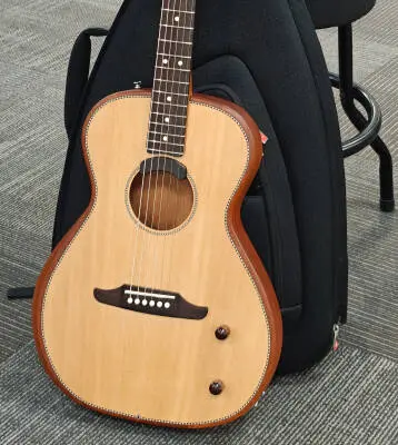 Fender - Highway Series Parlor Acoustic/Electric Guitar, Rosewood Fingerboard with Gigbag - Natural
